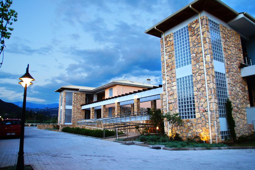 Cavos Fokidos Aparthotel Chiliadou  Exterior photo