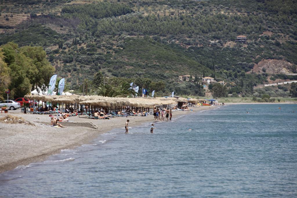 Cavos Fokidos Aparthotel Chiliadou  Exterior photo