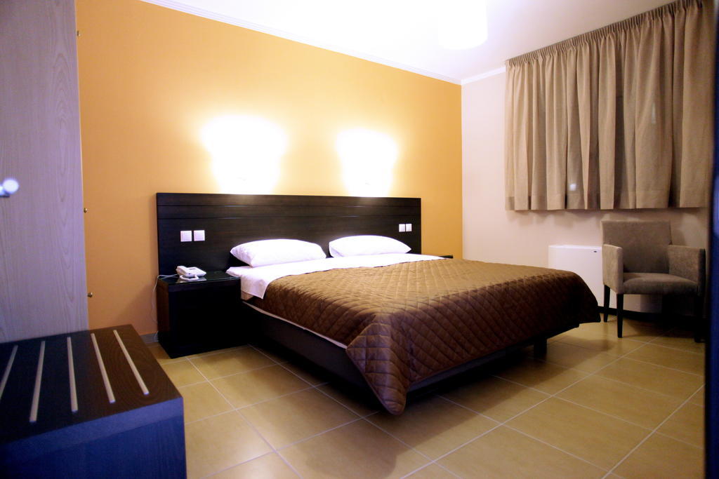 Cavos Fokidos Aparthotel Chiliadou  Room photo